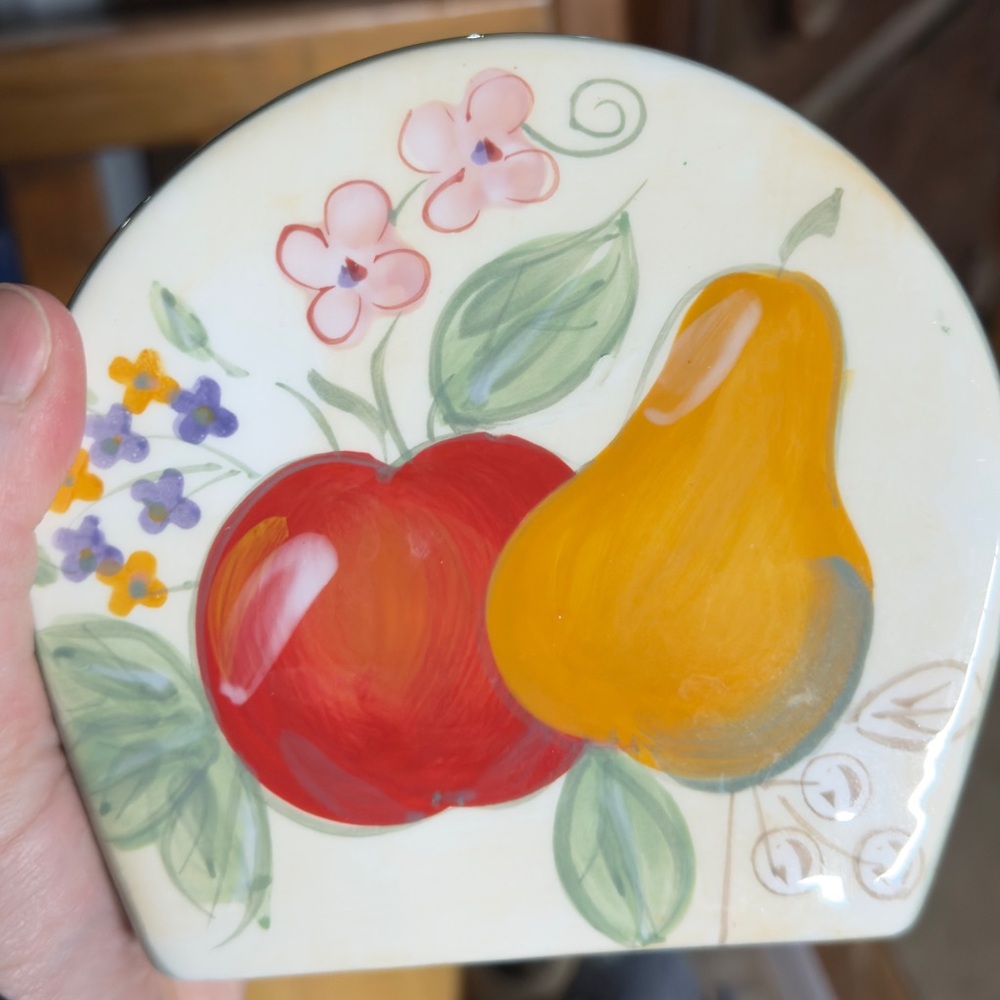 VTG Farmhouse Gibson Fruit Grove Design Ceramic Napkin Holder